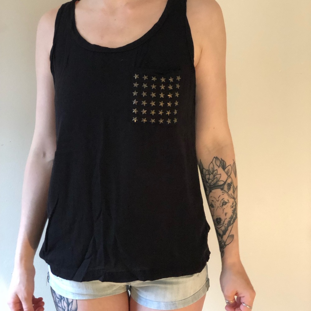 Star studded pocket tank